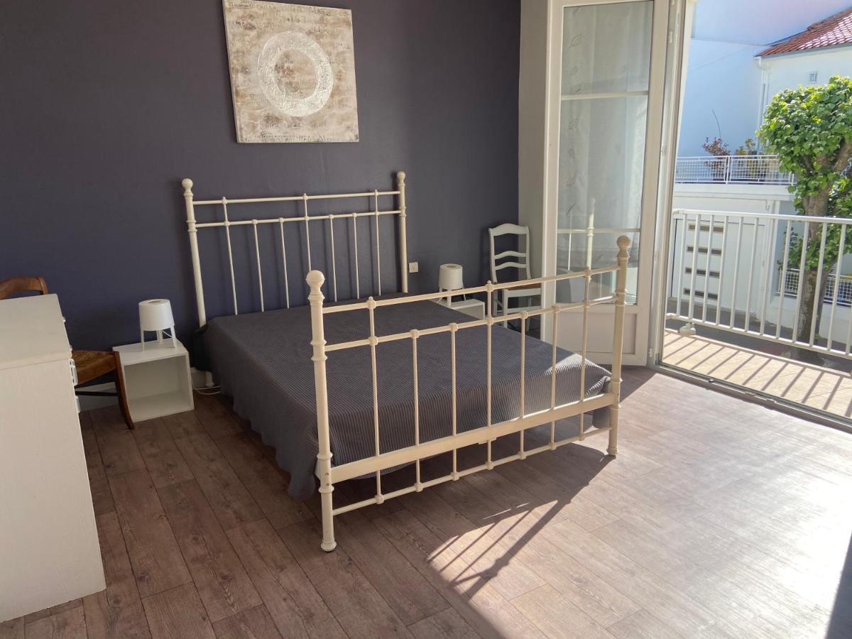 Appartement des Tilleuls 1 er étage Royan Extérieur photo